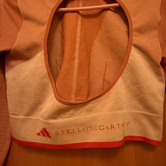 Stella McCartney Red and Tan Open Back Long Sleeve Top - Picture 8 of 12